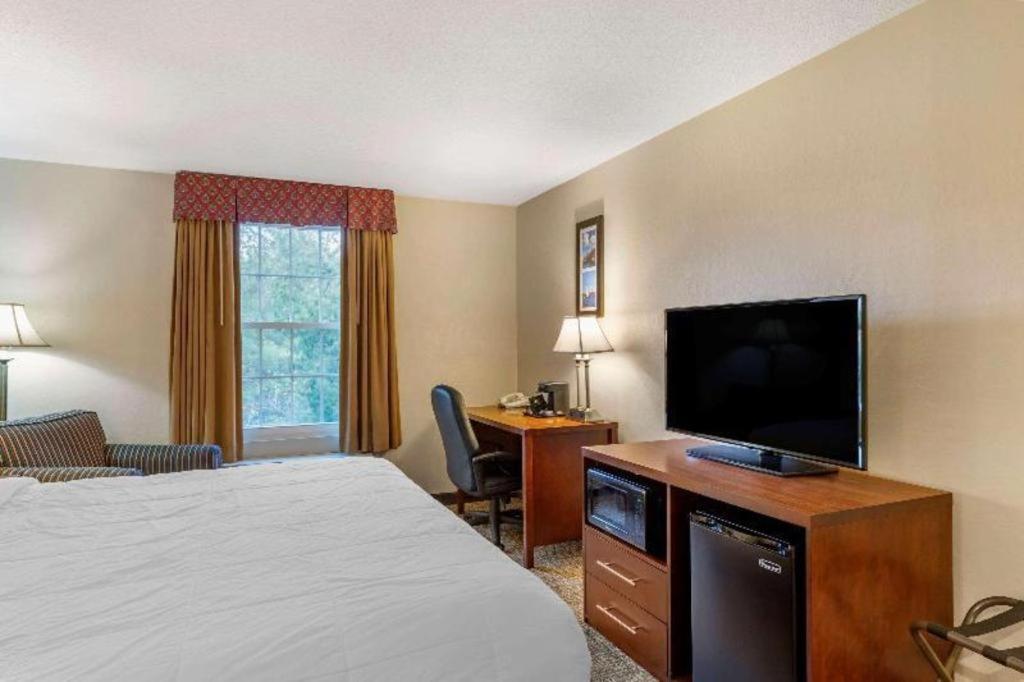 Comfort Inn Foxboro - Mansfield Foxborough Extérieur photo