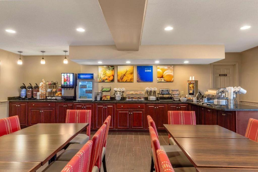 Comfort Inn Foxboro - Mansfield Foxborough Extérieur photo